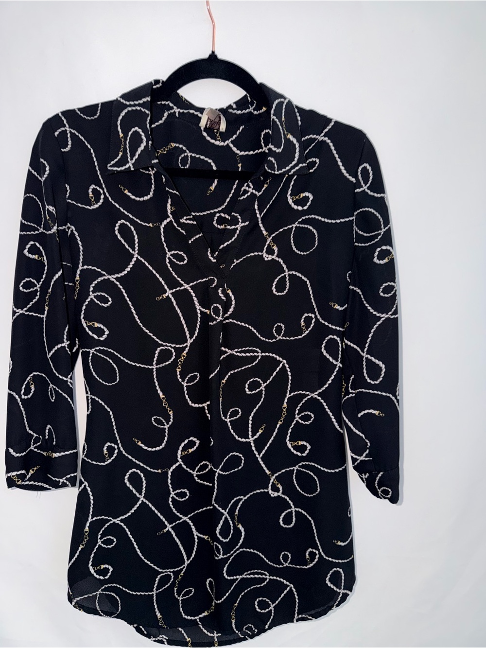 Anne Klein Black Blouse with White and Gold Rope Print